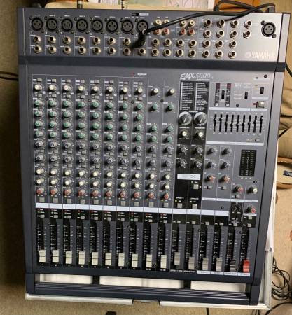 Yamaha Mixer EMX 5000 1
