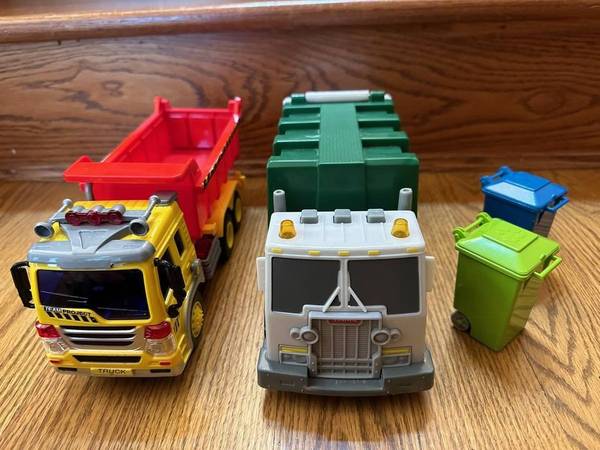 Lot of 2 Truck Toys: Tonka Garbage Truck, Dump Truck w/ Light & Sounds 1