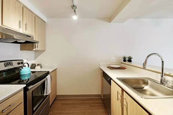 $2,295 / 2br - 850ft2 - Wonderful 850 sqft, 2 bed, 2 bath floorplan in Redmond (Redmond - Bear Creek Park)63688607823617124