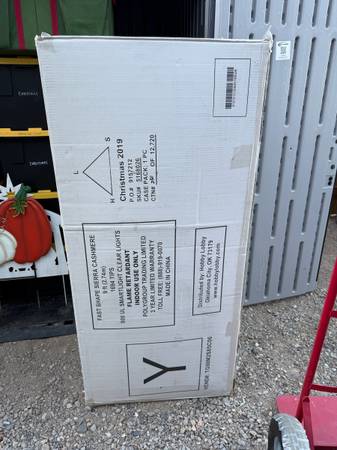 9 FT Christmas Tree Prelit 1