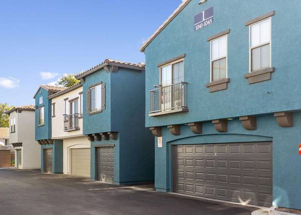 $2,224 / 3br - 1308ft2 - Patio/Balcony, Electronic Thermostat, Spa/Hot Tub, High Ceilings (Tempe, AZ)64024992372867124