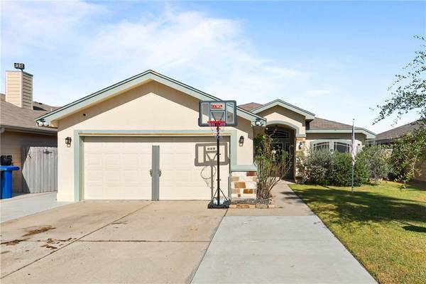 $290,000 / 4br - 1644ft2 - VA Assumable Loan - Home in Corpus Christi. 4 Beds, 2 Baths64036540510337120