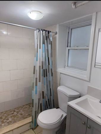 $1,700 / 1br - RENTO lindo apto de un cuarto con sala/cocina y baño en semibasemente (Corona)64033291491073124