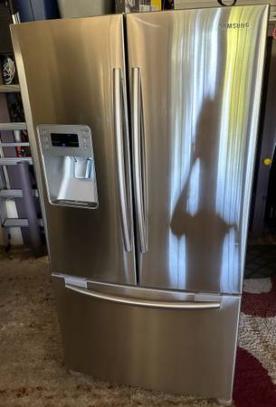 Refrigerator 1
