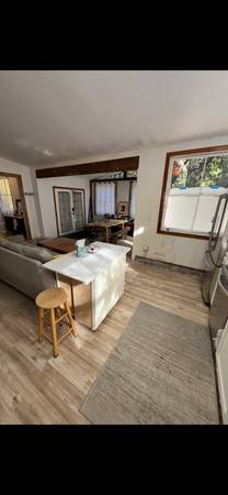 $1,650 / 1br - 725ft2 - Recently remodeled One bed / One bath with Loft Spacious Woodsy Lot (Dutch Flat Alta between Auburn and Truckee)63952110327811120