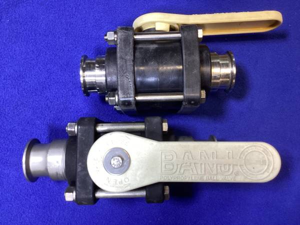 Two 1 1/2” BANJO Ball Valves w/Stainless Connectors 1