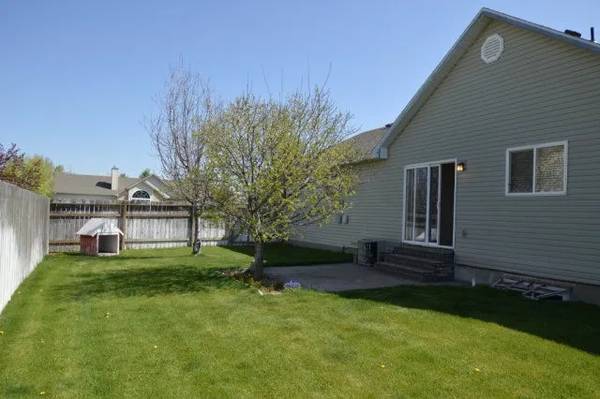 $450,000 / 5br - 2740ft2 - For Sale by Owner – Idaho Falls 5 Bed / 3 Bath • 2,740 sq ft63952518566403122