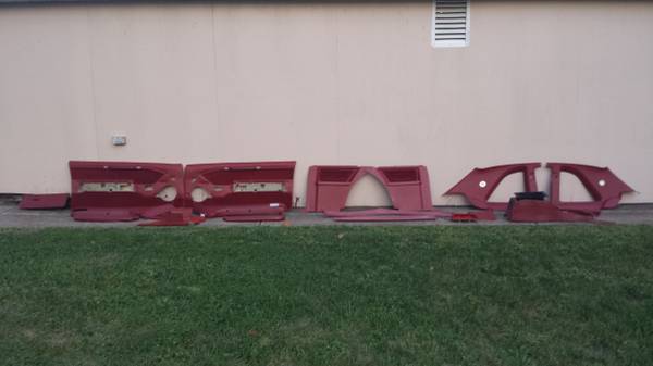 1987 - 1988 Ford Thunderbird : red interior ; door panels console etc 1