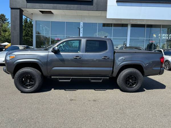 Camioneta Toyota Tacoma 4x4 4WD SR V6 2023 - $35,995 (West Coast Autoworks Everett)63622858022017124