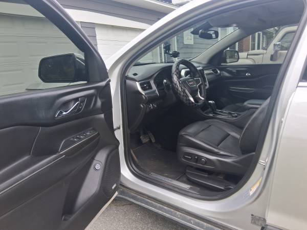 2017 GMC Acadia SLT - $14,50063622676965891122