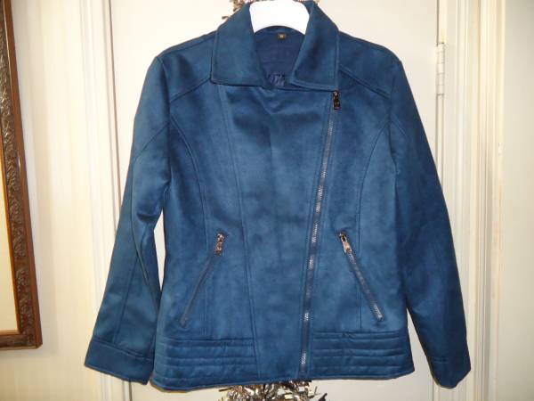 * Sporty blue leather jacket 1