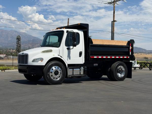 2014 Freightliner M2 Dump Truck 1