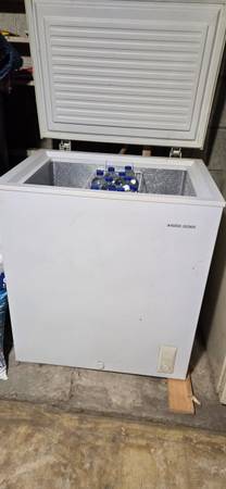 CHEST FREEZER 1
