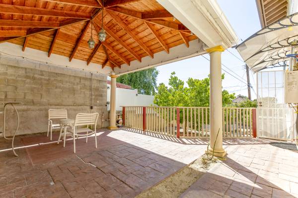 $2,100 / 1br - 680ft2 - House for rent in Tujunga63818728286721122