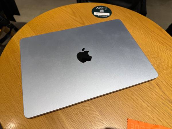 13” Sky Blue M4 MacBook Air 10 GPU/512GB SSD/24GB RAM - computers