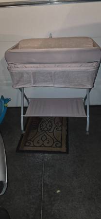 Changing table - portable 1