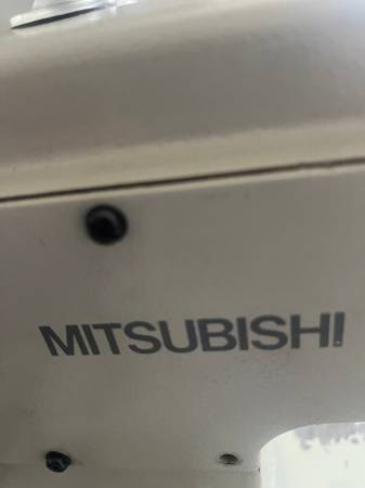 SE VENDE MAQUINA INDUSTRIAL DE COSTURA 1