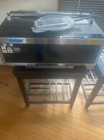 New Samsung Microwave 1