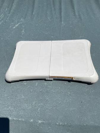 Wii balance board 1