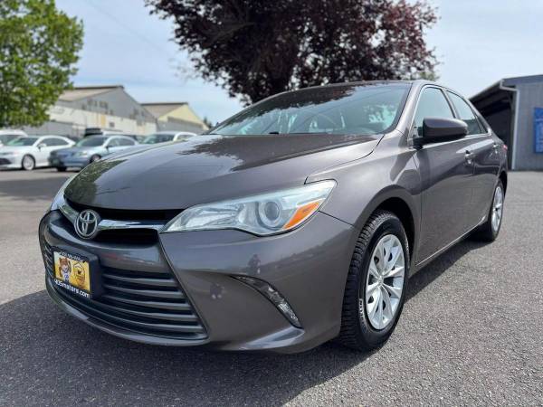 2015 Toyota Camry LE Sedan 4D Model Guaranteed Credit Approval!🚘 - $14,995 (+ 405 Motors)63469738217345122