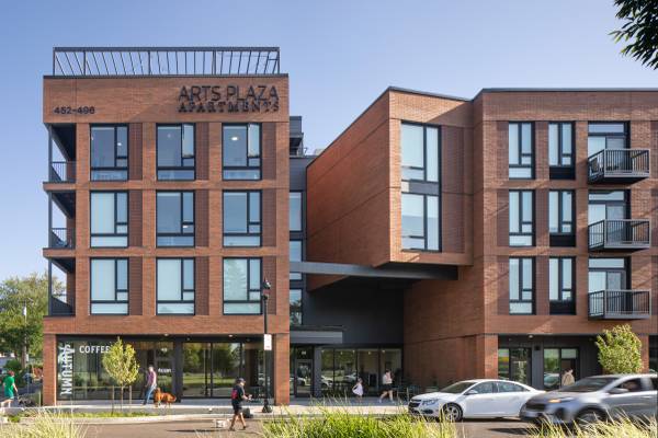 $1,565 / 1br - 575ft2 - Amplio 1BR con 2 semanas gratis: a pasos del centro de Gresham (Gresham, OR)63831327857665124