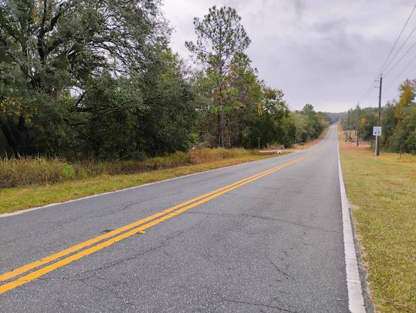 $62,100 / 112385ft2 - Nice builable 2.58 AC Resid lot that you can divide into 2 parcels (Interlachen)63822864076673122