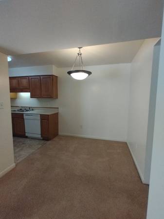 $896.00 / 1br - 672ft2 - Country Setting in the City 1 Bed, 1 Bath Apartment in Lynchburg, VA -63689186704513123