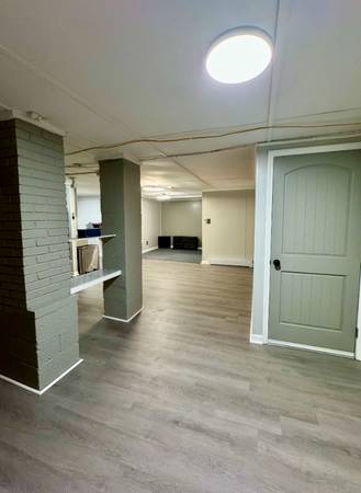$1300.00 / 1br - Newly Renovated Basement Studio Apartment64029204750209121