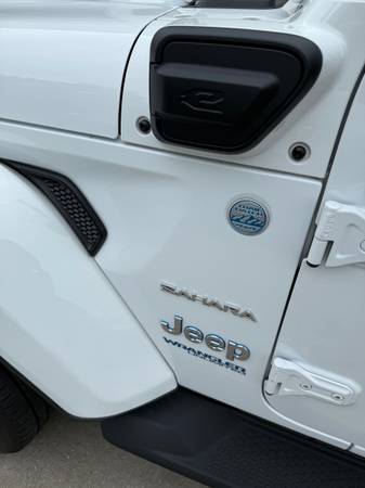 2022 Jeep Wrangler Unlimited 4xe - $35,000 (Lakeview)63494260292353123