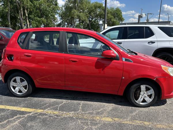 2009 Chevrolet Aveo 5 - Very clean!!! - $1,500 (Bensenville)63618668653059122