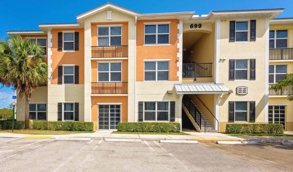 $1,131 / 1br - 705ft2 - Now leasing! Check out our rates! Government subsidized 1 bed 1 bath (Delray Beach)63906441759107120
