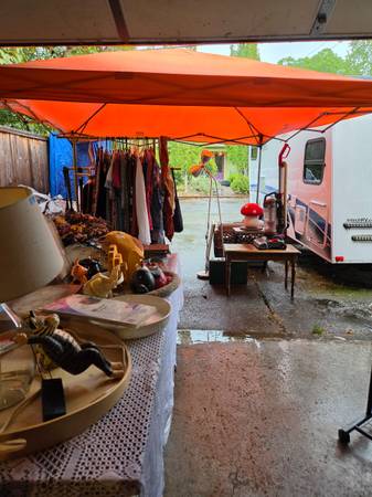 Yard sale photo