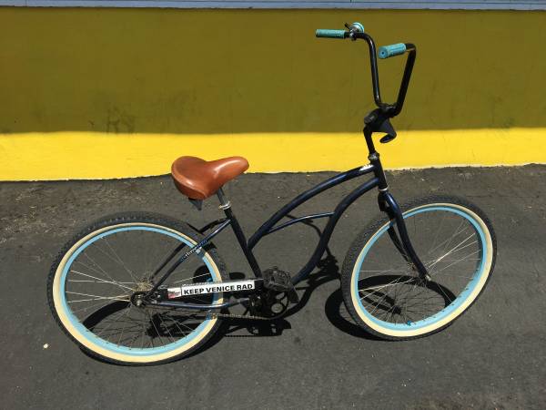 Sixthreezero Beach Cruiser 1