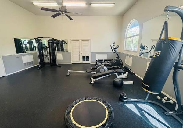 $1,350 / 1br - GET our $99 MOVE-IN! Come Tour | Enjoy Metzger Park, Onsite Clubhouse (Beaverton Tigard)63831252389761123