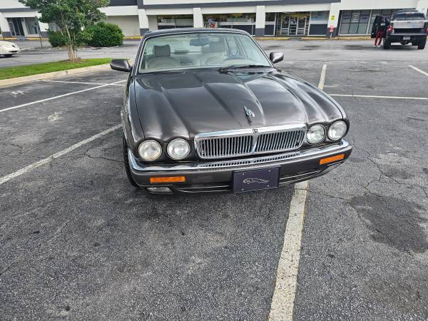 Jaguar XJ6 clásica de 1995 - sedán de 4 puertas - $3.999 (Stone Mountain)63620662049923124