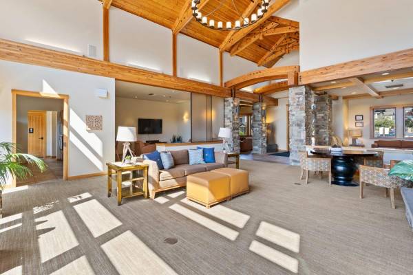 $2,559 / 3br - 1139ft2 - Free Wi-Fi in Lodge, Patio/Balcony, On-site Management (Lakeland Hills)64031312069122124