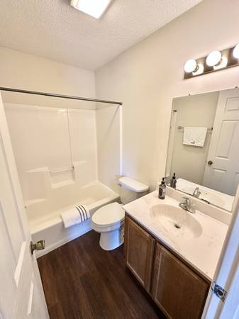 $995.00 / 1br - 1 Habitación 1 Baño-Garaje Completo Bajo $995/Mes63695164501505124