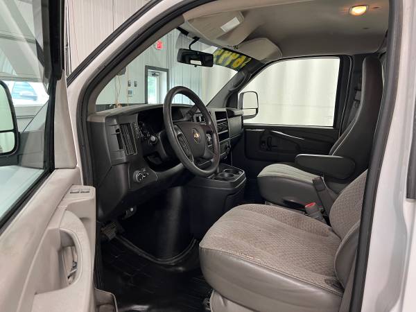 2014 Chevrolet Express 2500 - Photo 7