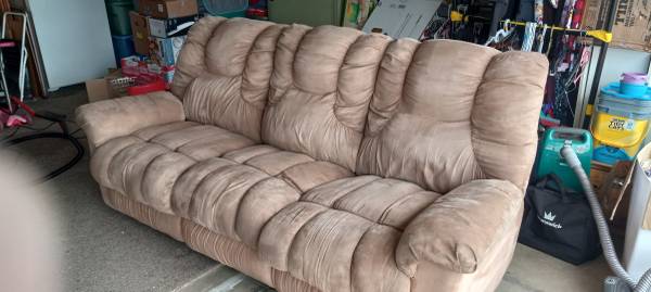 Sofá - 125 $ (barrio Salem Jan Ree)63435592057601121