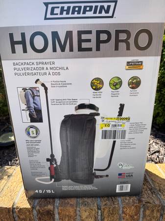 NEW Backpack sprayer 4 gallon Chapin 1