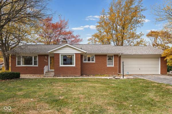 A home with Character - Home in Goodland. 2 Beds, 2 Baths 1