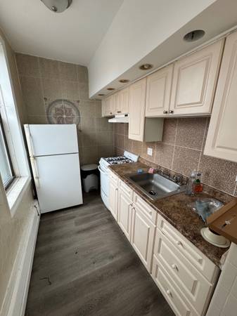 Beautiful 1 bedroom 1 bath fully renovated 1