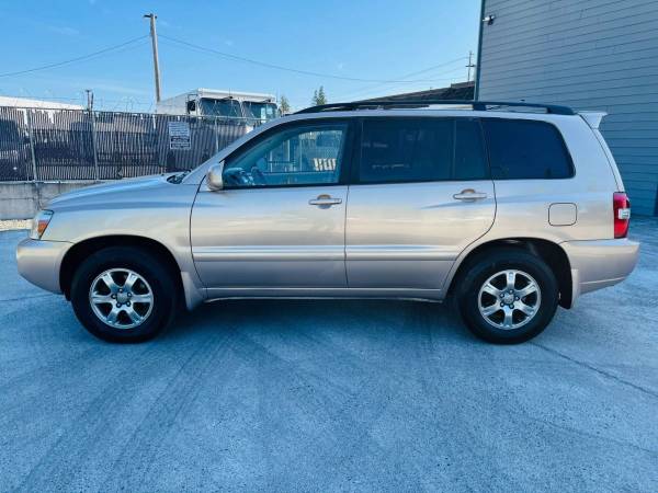 2005 Toyota Highlander - ¡Financiamiento disponible! - $7900.0063623525053057121