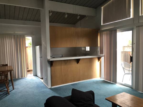 $1,800 / 1br - 700ft2 - Estudio elegante con servicios incluidos (sunnyvale)63813639796737120