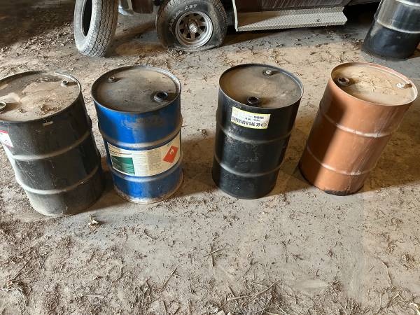 30 gal oil barrels 1