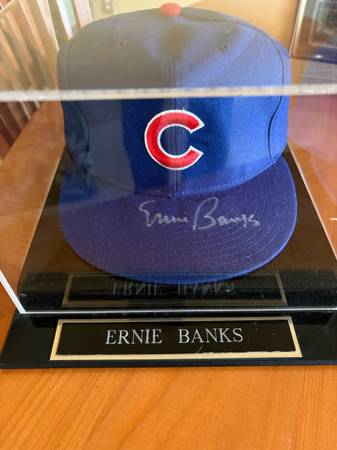 👀 ERNIE BANKS * AUTOGRAPHED BASEBALL BAT & CUBS BASEBALL HAT 🧢 1