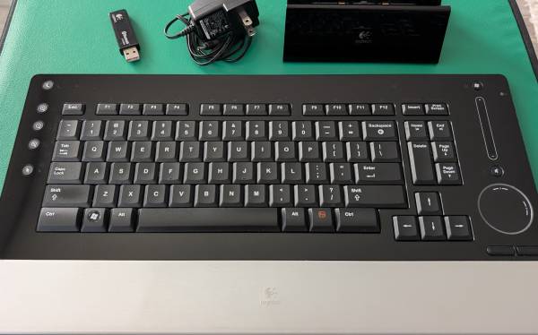 FS: Logitech DiNovo Edge Keyboard Touchpad 1