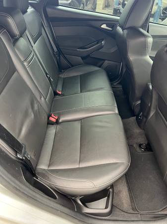 Ford Focus ST (ST3) 2014 más extras - $11,800 (Kennewick)63470417041537123