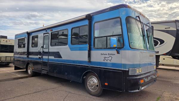 1997 Sahara Edition *37ft *330hp CAT Diesel 1