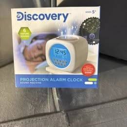 projection alarm clock/with sound machine 1
